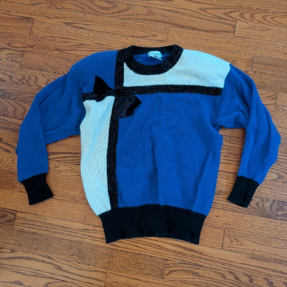 Eminent - Vintage Blue & White Ugly Christmas Sweater with Sparkly Black Bow